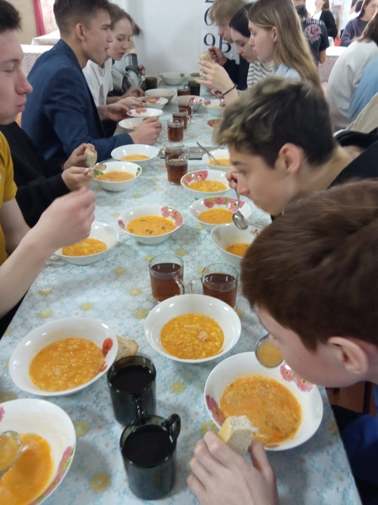 Еженедельные рейды родительского контроля по проверке организации горячего питания школьников в Большеучинской средней школе продолжаются.